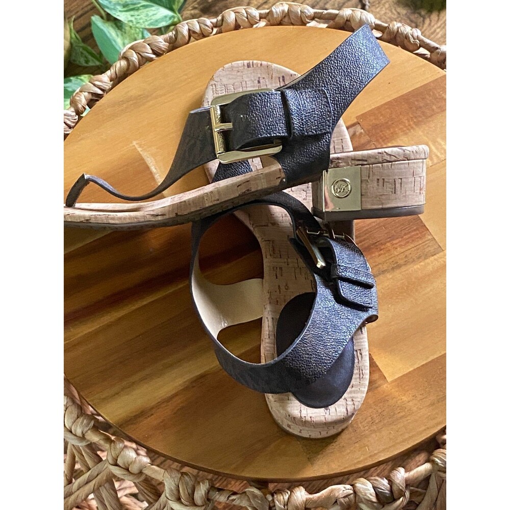 Michael Kors London Upper Signature Logo MK Thong Sandals Sz 9M Cork Platform